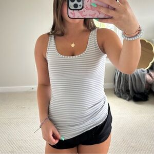 women’s lululemon tank